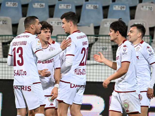 Rapid e gata să trimită doi jucători ”la pachet” la un club din SuperLiga