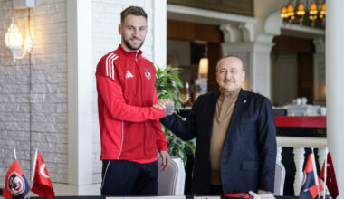 Oficial | Denis Drăguș a semnat!