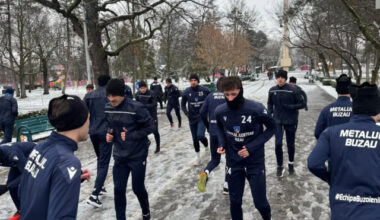 Galerie Foto | Un club din România face pregătirea de iarnă în parc! Imagini inedite