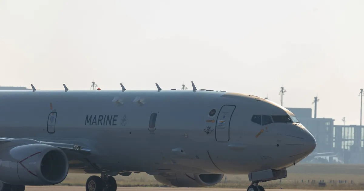 Două avioane de spionaj americane plecate din Constanța au survolat Marea Neagră. Transmit date la Pentagon • Newsweek România