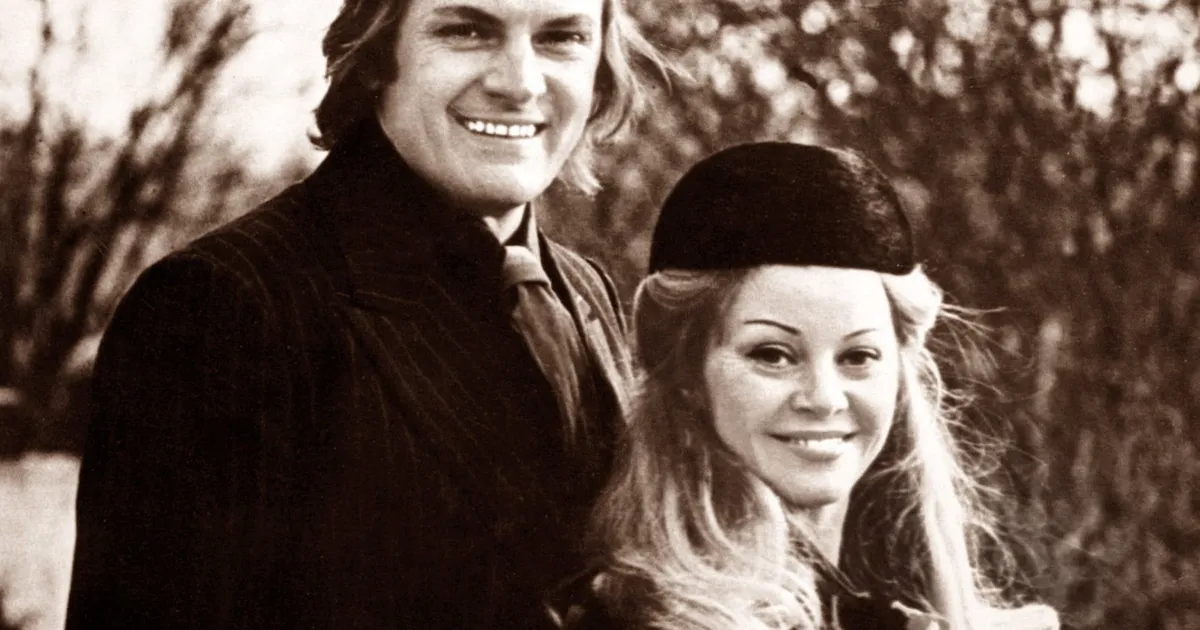 „Am trăit ca amanții” – povestea dureroasă a despărțirii de marea iubire • Newsweek România