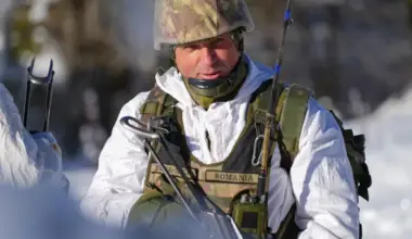 EXCLUSIV Ce spune guvernul despre Ordonanța care ar modifica pensiile militare? Distribuită masiv online • Newsweek România