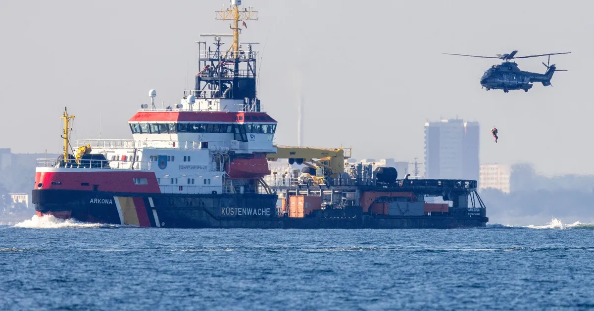 Război total petrolierelor lui Putin. Încă cinci pe lista neagră a SUA. Unul, atacat cu drone în Marea Neagră • Newsweek România