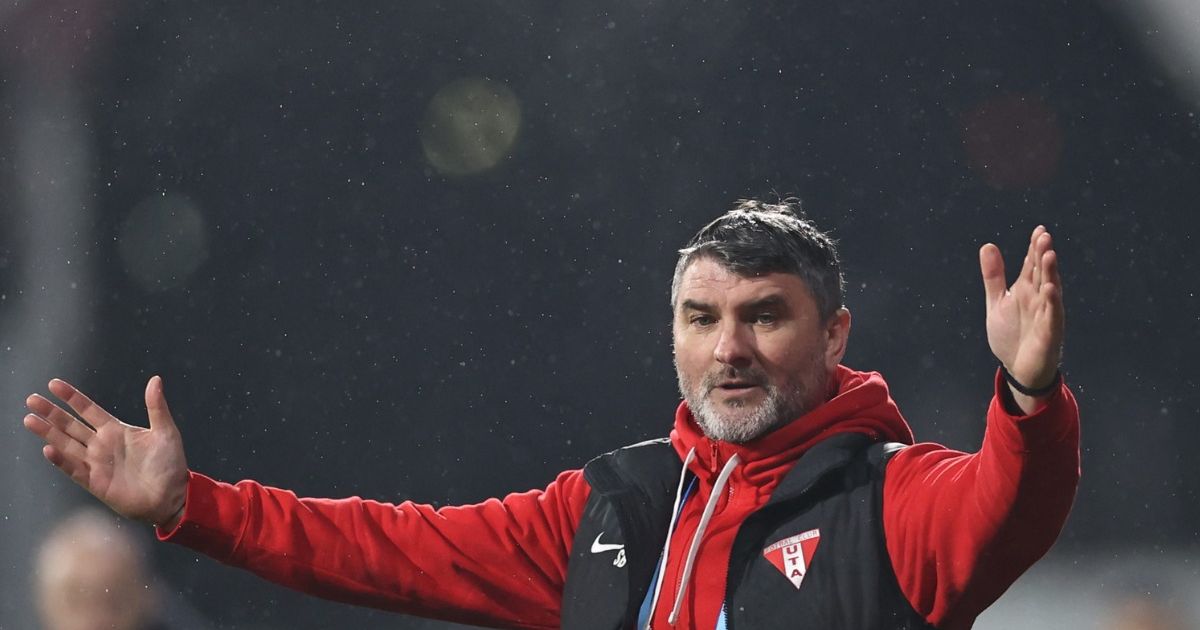 „Le dau credit arbitrilor” Adrian Mihalcea, diplomat la adresa arbitrajului după eșecul cu Rapid. Unde crede că s-a făcut diferența