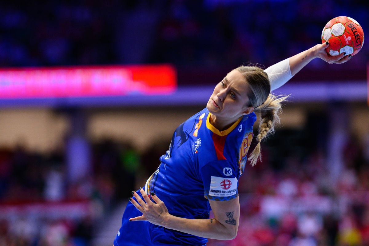 Ștefania Stoica a schimbat echipa în „Liga Florilor”