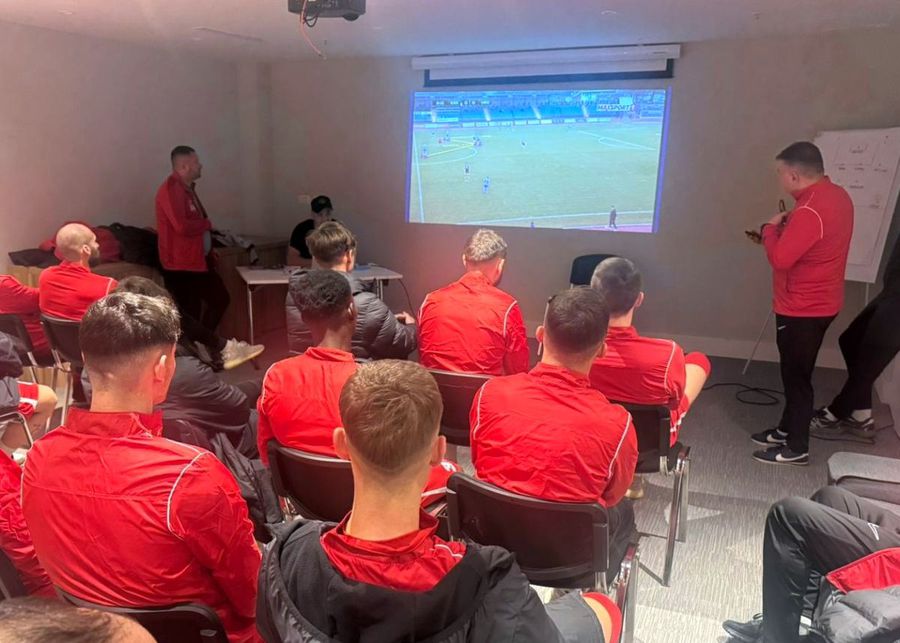 Dezvăluirile care aprind Liga 2! Investitorul recunoaște că se teme de practici necurate la propriul club: „Filmez meciurile să văd dacă sunt greșeli” » De ce nu s-a mai retras din fotbal