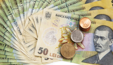 Date oficiale. Cât au pierdut românii care au economist în bancă în 2025 și de ce e mult mai bine să dai banii statului-Grafice