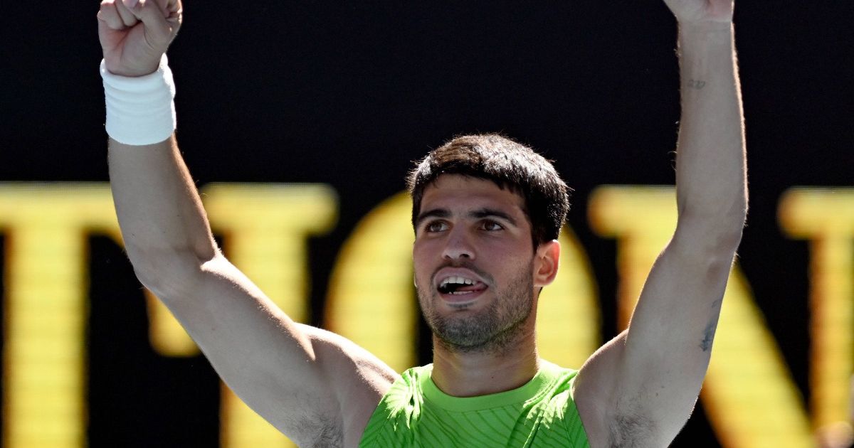 Alcaraz, asaltat de propuneri la Australian Open. „Carlos, căsătorește-te cu mine!” » Cum a reacționat spaniolul