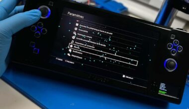 Un utilizator Reddit a creat ce nu a avut curaj PlayStation: un PS4 Slim portabil