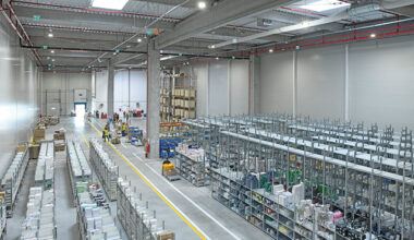 Firmele locale încep să prindă curaj. O companie românească, Dental Holding, preia Memodent, un business antreprenorial din Grecia, lider în domeniul său de activitate