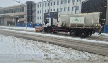 Cine deszăpezește străzile din Alba Iulia? Licitația în valoare de 33 milioane de lei a fost anulată. Cum motivează Primăria