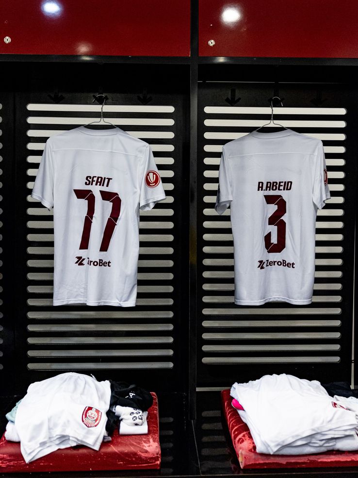 Sponsor nou la FCSB - CFR Cluj // FOTO: Facebook @CFR Cluj