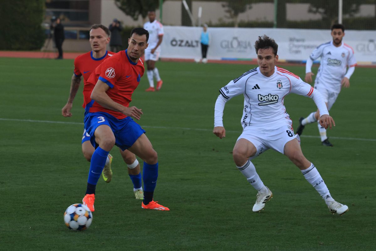 Cele „două turnuri” pe care mizează Becali la FCSB