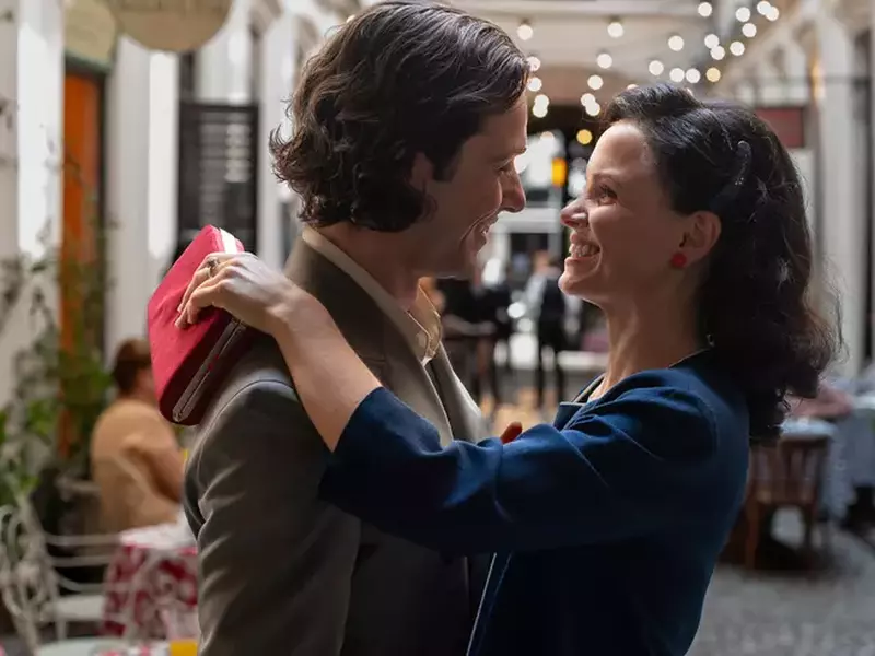 filmul cravata galbena (2)