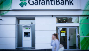 EXCLUSIV Bancă scoasă la vânzare în România. Raiffeisen, ING și Intesa au făcut oferte pentru a prelua Garanti Bank Romania