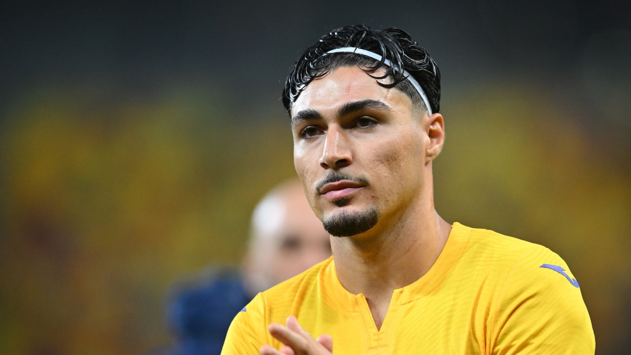 E gata! Noul internațional român a semnat chiar de ziua lui