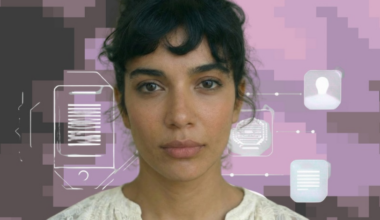 Ce este o Lolita Cercel?