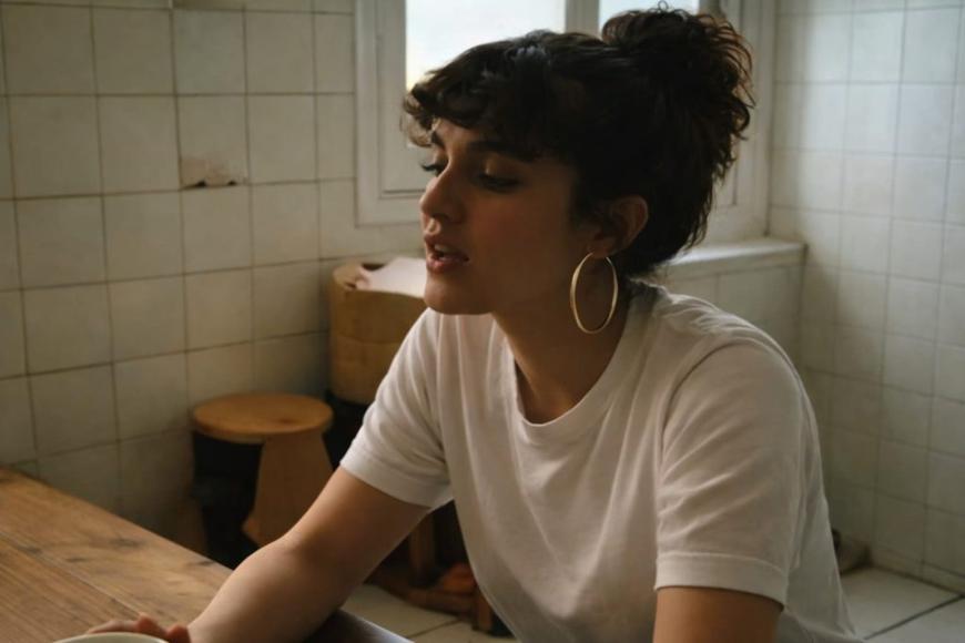 Lolita, prima artistă româncă generată cu inteligența artificială