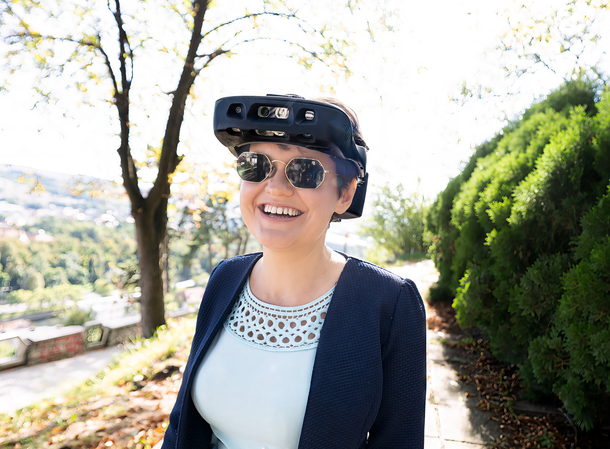 VIDEO. Românii de la .lumen încep producția ochelarilor pentru nevăzători cu gigantul american Arrow Electronics