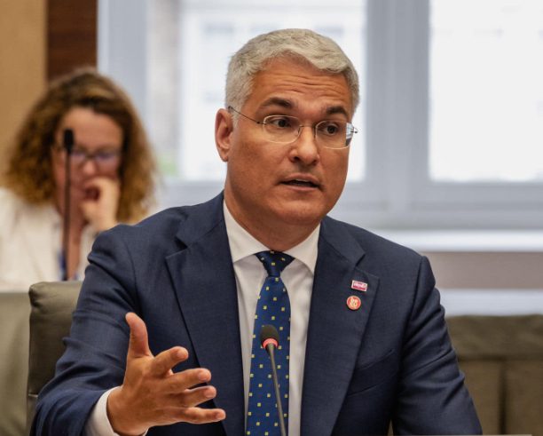 Cum explică Ministrul Investițiilor și Proiectelor Europene că România nu a accesat miliarde de euro din PNRR. Ce sume am ratat