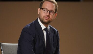 USR vrea cooptarea unor „personalități” în conducerea partidului și „pluralism de opinii”