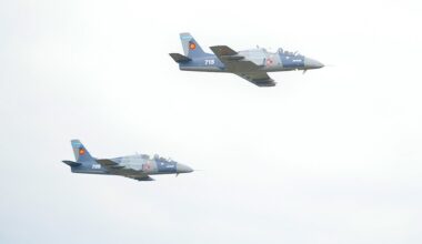 Singura fabrică de avioane militare din România s-ar putea închide, după ce nu a putut onora comanda pentru MApN. "S-a întâlnit un prost cu un șmecher", spune ministrul Miruță