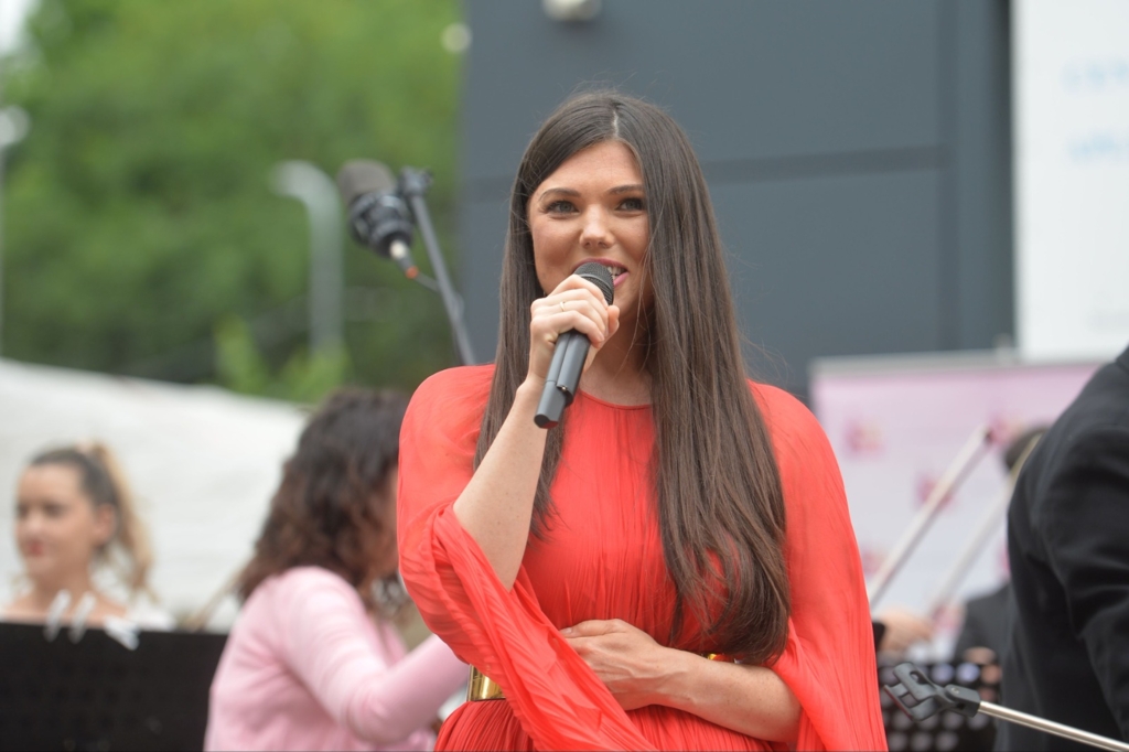 „Îmi cer scuze celor pe care i-am supărat!” VIDEO