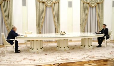 Președintele Franței anunță că ar putea „restabili contactul” cu Vladimir Putin. Când ar putea să înceapă dialogul