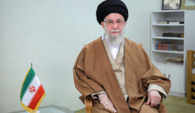 Iranul fierbe. Speculații despre un plan de fugă al ayatollahului Khamenei la Moscova