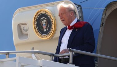 Air Force One, aeronava care îl transporta pe Donald Trump la Davos, s-a întors din drum din cauza unor ''probleme electrice minore'' la bord