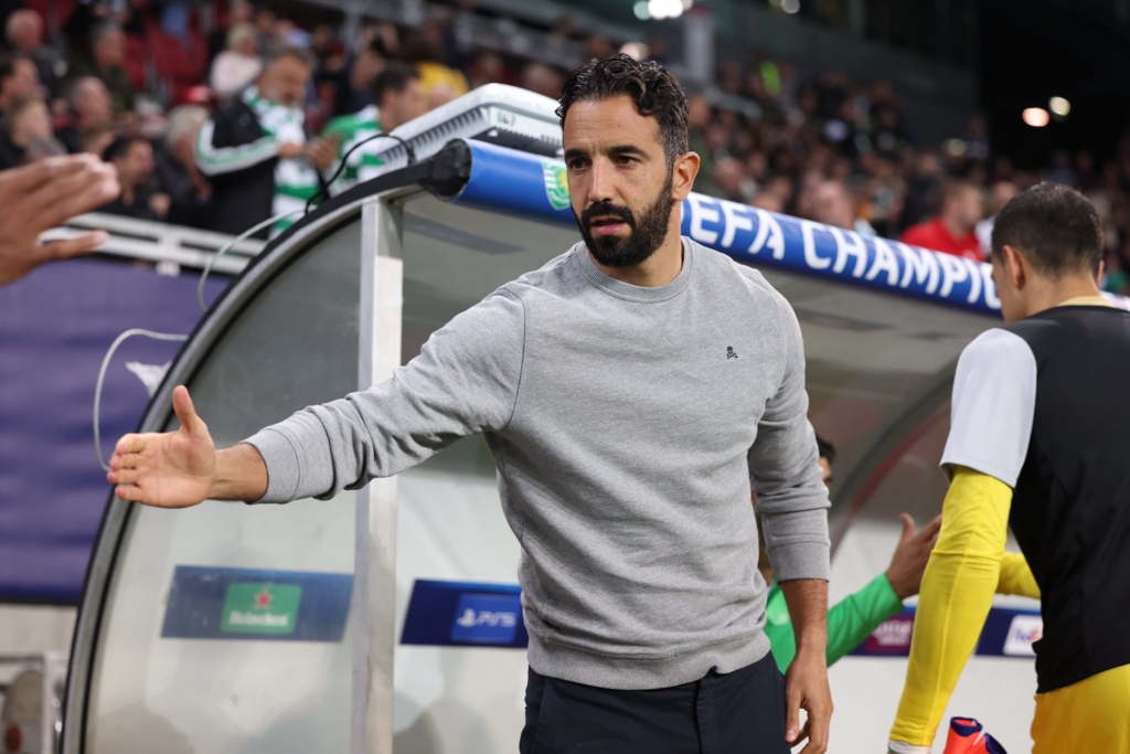 Pagubă uriașă pentru Manchester United. Cât a costat demiterea antrenorului Amorim