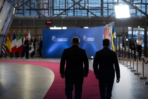 ''800 de miliarde de dolari nu cresc în copaci''