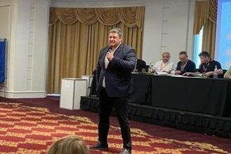 ”Să nu mai fugiți la prima fentă!”