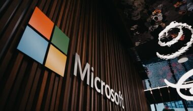 Microsoft se prăbușește la bursă, cel mai abrupt declin din 2020