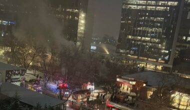 B365 - BREAKING | Incendiu lângă stația de metrou Pipera, unde arde Simigeria lui Matei. Echipe de intervenție la fața locului, se circulă pe o singură bandă