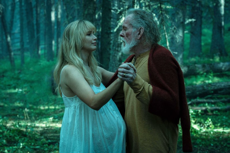 Jennifer Lawrence spune că regula de 15 minute o ajută să își țină mariajul în viață: „M-am căsătorit cu cineva care este opusul meu”