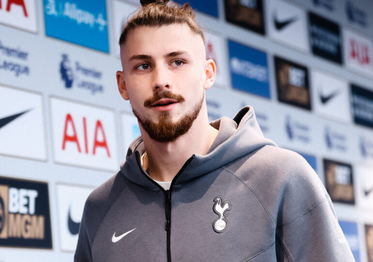Tottenham a luat decizia finală în cazul lui Radu Drăgușin