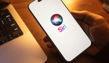 Apple pregătește un Siri chatbot cu AI în stil ChatGPT. Lansarea oficială, așteptată în iunie 2026