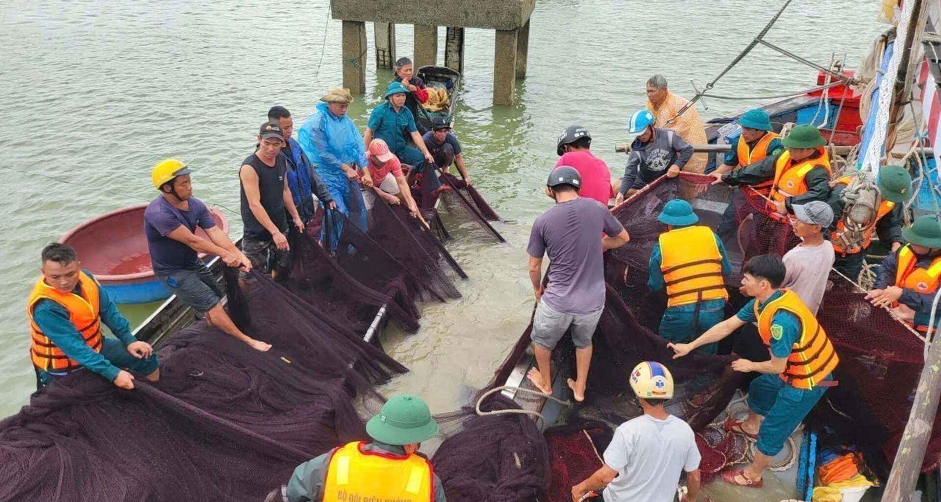 În vreme ce măcinăm psihodrame româno-române, lumea - cu toate țările sale - e departe de a stagna. Astăzi, cazul Vietnamului