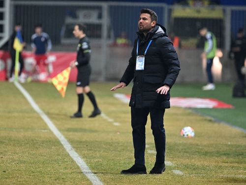 Adrian Mutu prefera tinutele elegante FOTO Sportpictures (4).jpg