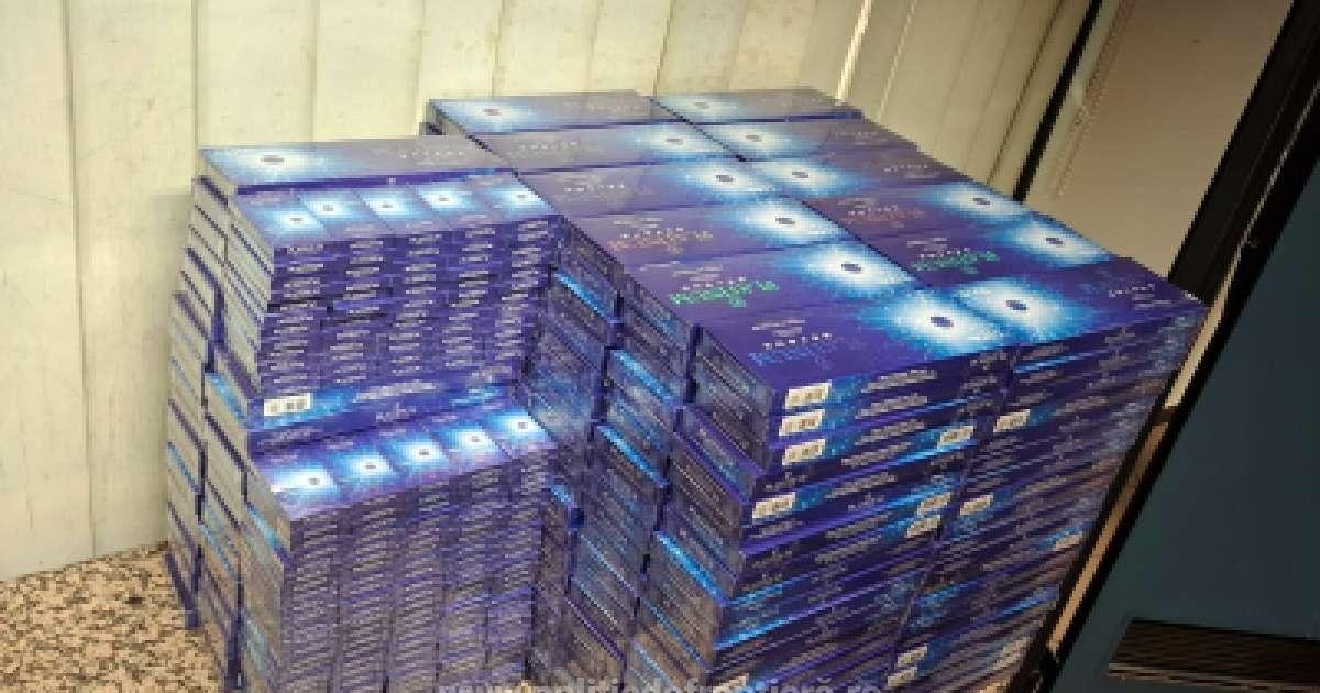 Trei români întorși din Emiratele Arabe Unite, opriți pe Aeroportul Otopeni cu un „bagaj” de contrabandă. Ce ascundeau în valize