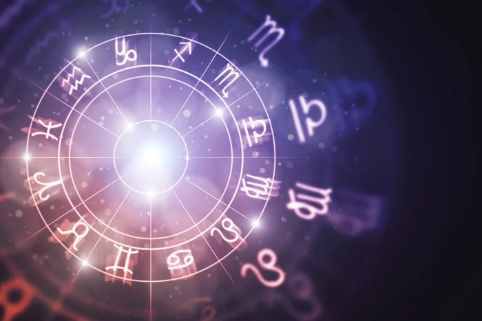 Horoscop, 2 februarie. Nativii unei zodii trebuie să ia o decizie importantă. FOTO: Shutterstock