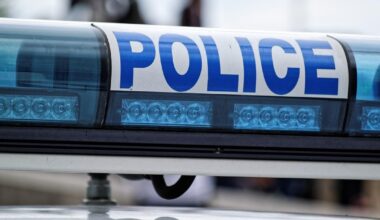 Scene de groază. Adolescent de 15 ani, stropit cu benzină și incendiat de un grup de minori: „Am crezut că sunt focuri de artificii”