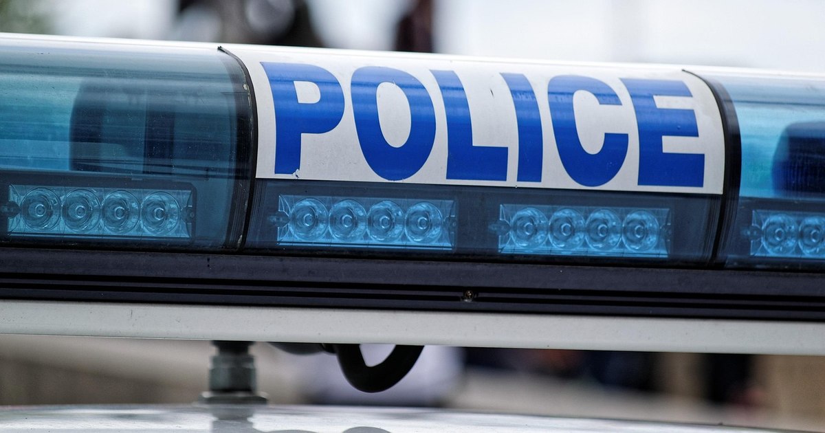 Scene de groază. Adolescent de 15 ani, stropit cu benzină și incendiat de un grup de minori: „Am crezut că sunt focuri de artificii”