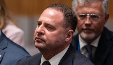 Ritualuri de magie cu „apă de la morți” în biroul președintelui Zelenski. Andrii Ermak ar fi adus vrăjitori din străinătate