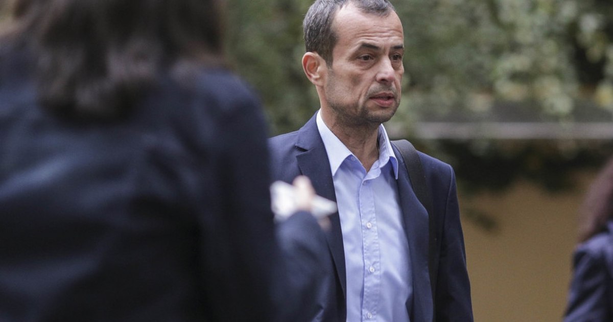 Procurorul Mircea Negulescu, exclus din magistratură după ce a divulgat detalii dintr-un dosar penal. Alfred Savu, sancționat cu reducerea salariului