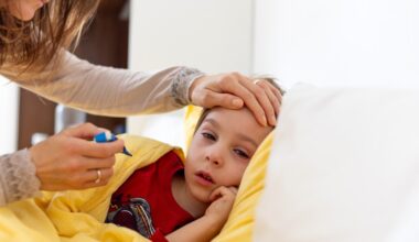 Strategii simple pentru părinți și școli ca să oprească răspândirea gripei la cei mici. „E legea junglei - care e mai puternic rezistă”