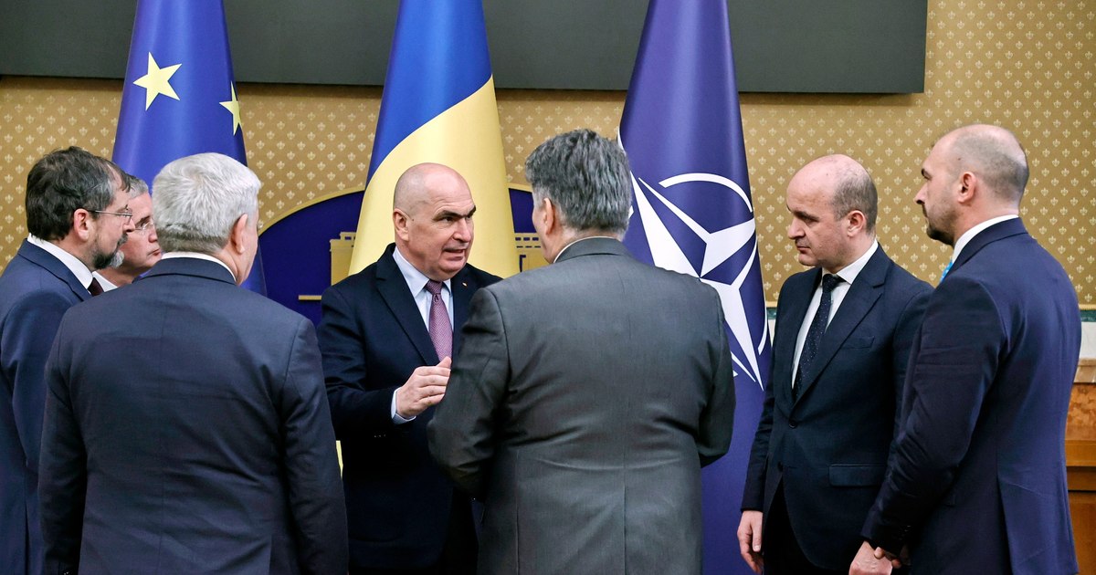 Culisele întâlnirii dintre premierul Bolojan și primari: „A ascultat o oră, fără promisiuni, și a preluat subiectul”