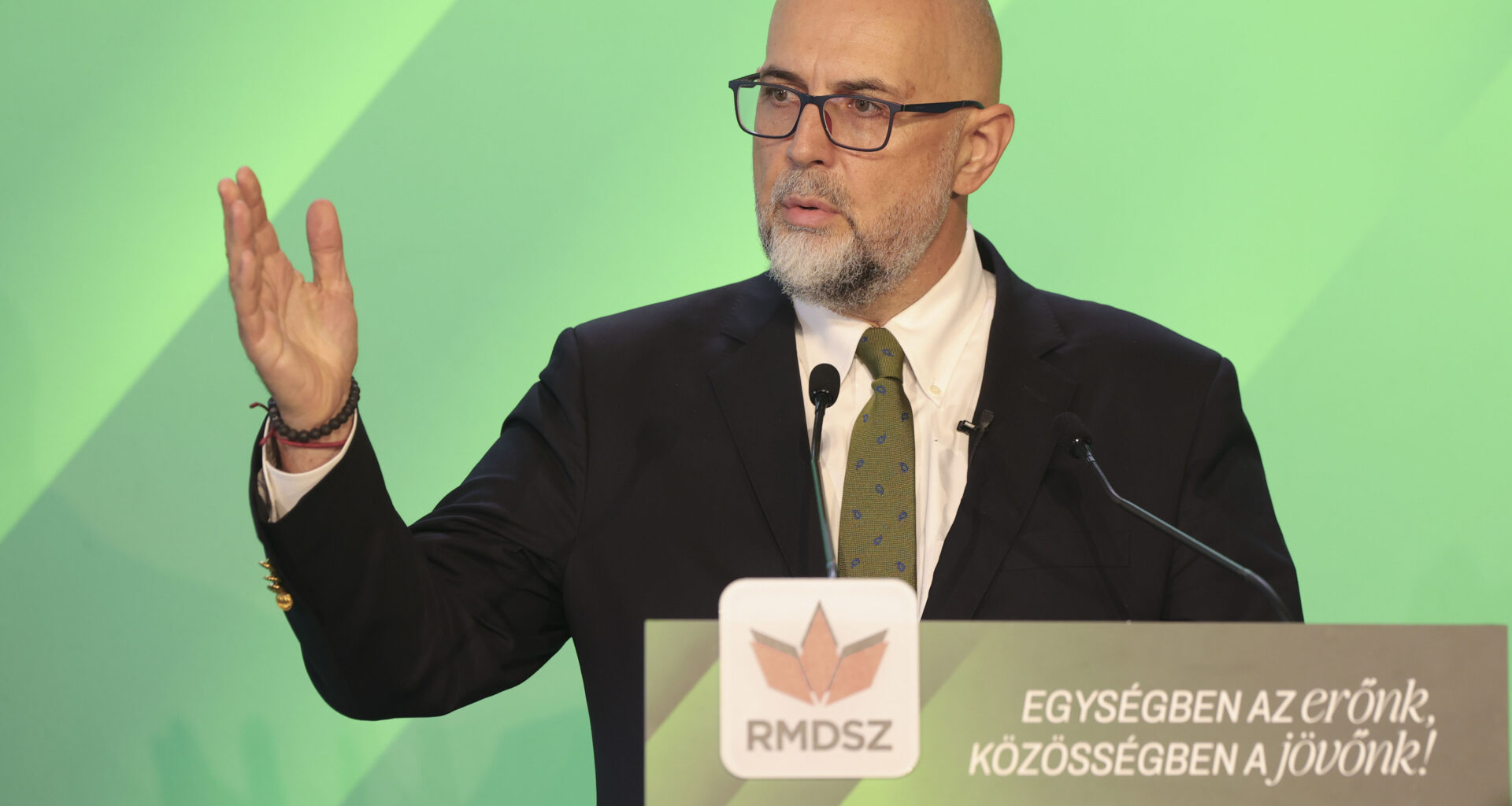 Taxele și impozitele locale pot fi tăiate cu 50%, afirmă Kelemen Hunor. „Limita de suportabilitate a fost depășită”