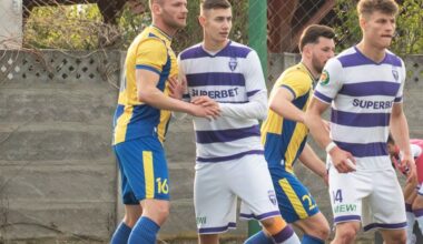 obligat să poarte brățară de supraveghere